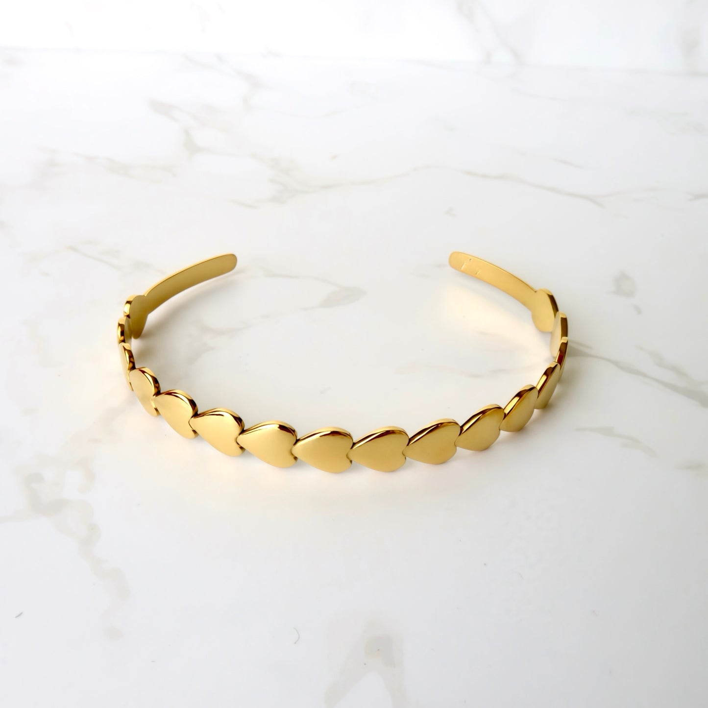 BRACCIALE RIGIDO CUORI
